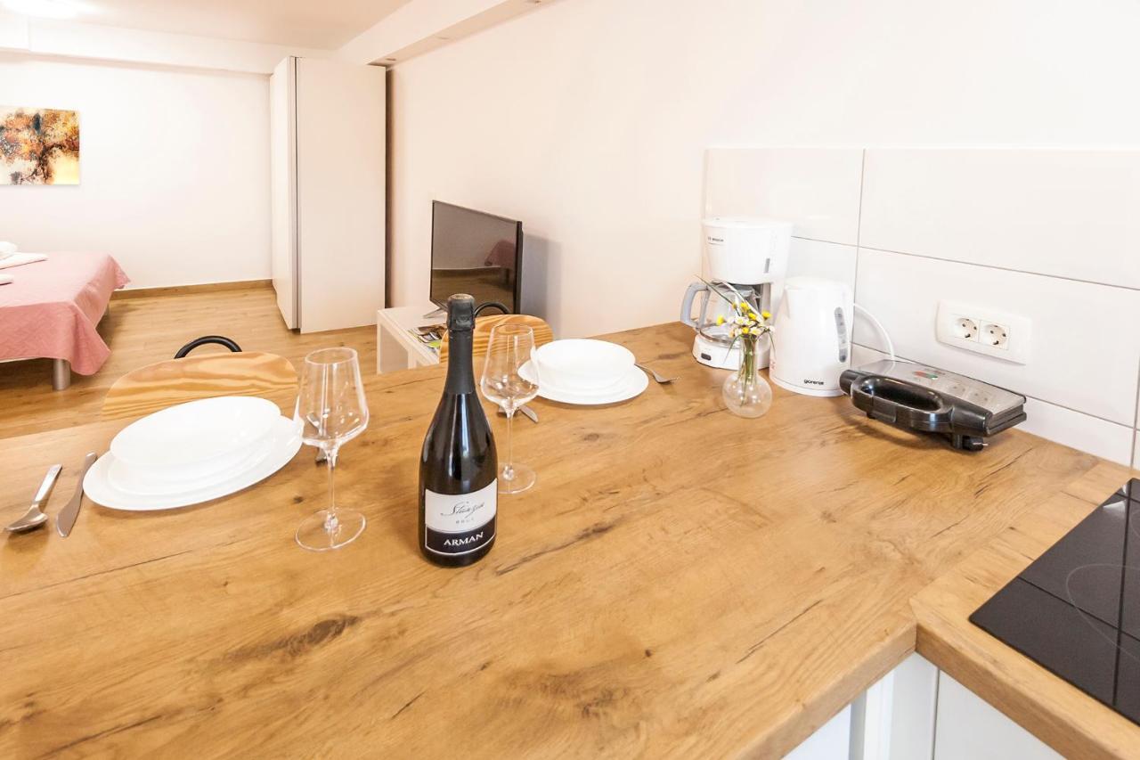 Studio & Apartment 'The Roots Apartments' Near Pula, Istria, Croatia ภายนอก รูปภาพ
